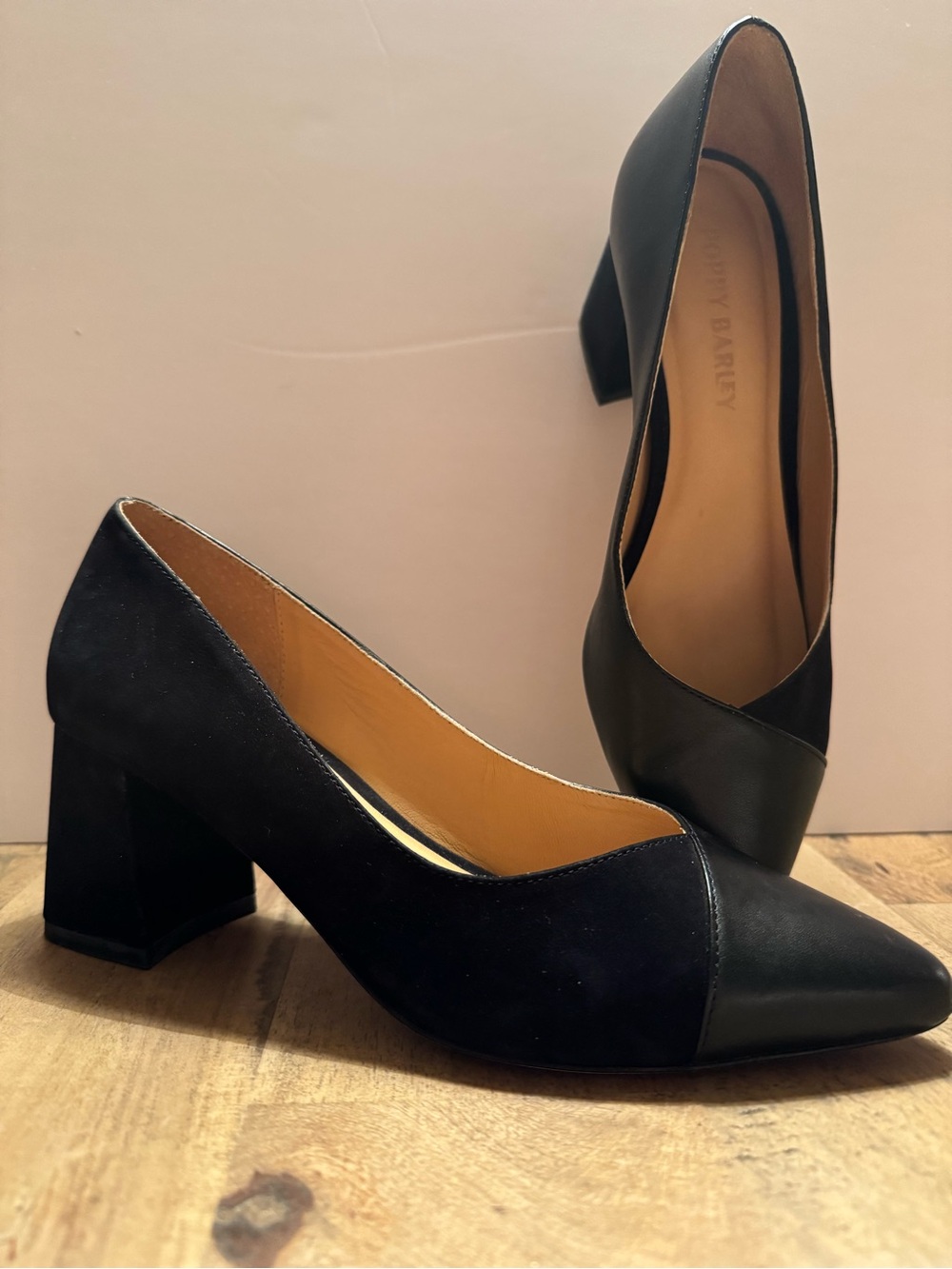 Poppy Barley Black Suede & Leather Cap-Toe Block Heel Pumps – Size 6.5